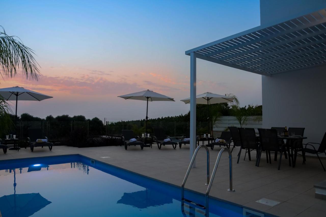 Sophia'S Seaview Luxury Villas Paphos Esterno foto